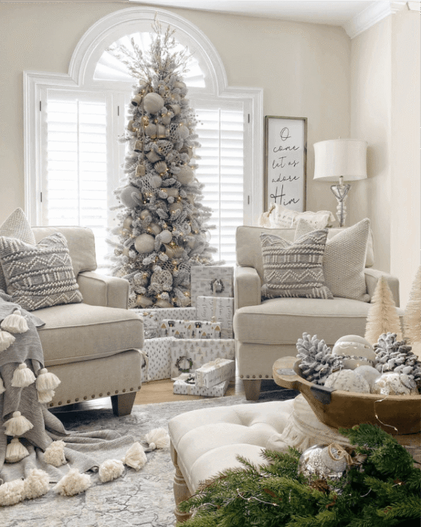 10' King Flock® Slim Artificial Christmas Tree with 1000 Warm White LED Lights